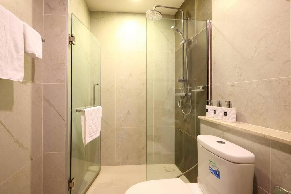 Specious Luxury 2 Bedrooms Apt. Chiang Mai Exterior foto