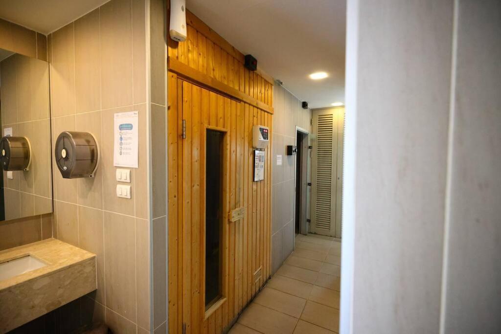 Specious Luxury 2 Bedrooms Apt. Chiang Mai Exterior foto